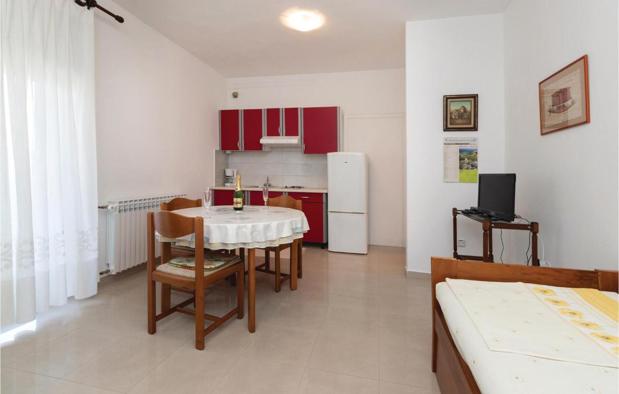 1 Bedroom Stunning Apartment In Zadar Exterior photo